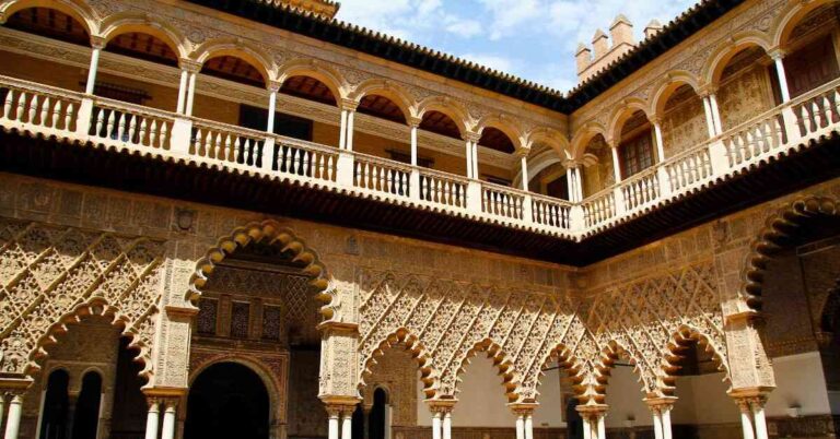 Decorative courtyard at the Real Alcazar. One of the best things to do in Seville.